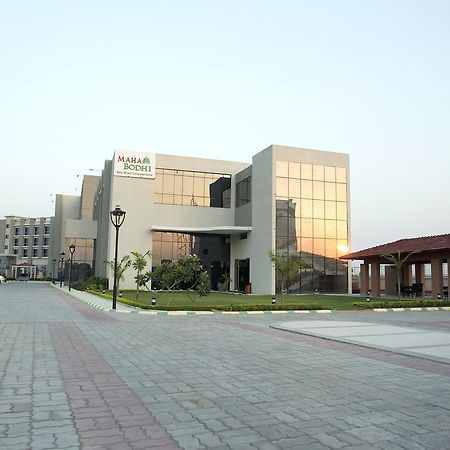 Maha Bodhi Hotel.Resort.Convention Centre Exterior photo